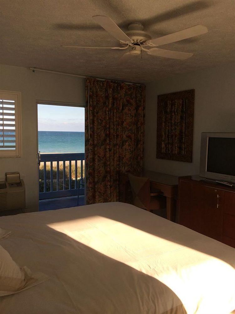 Rhumcay Beach Resort And Grille Fort Pierce Exterior foto